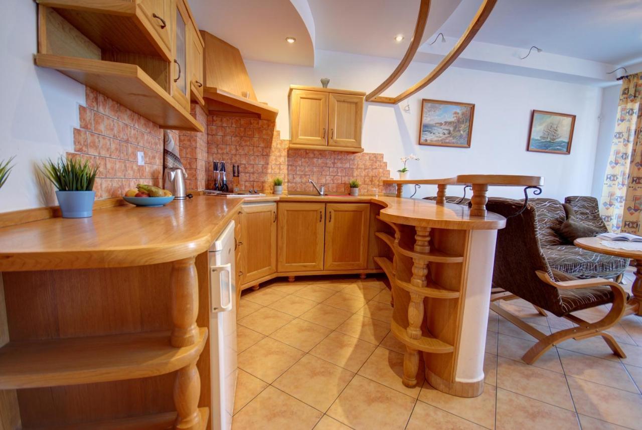 W Helu Apartment Hel